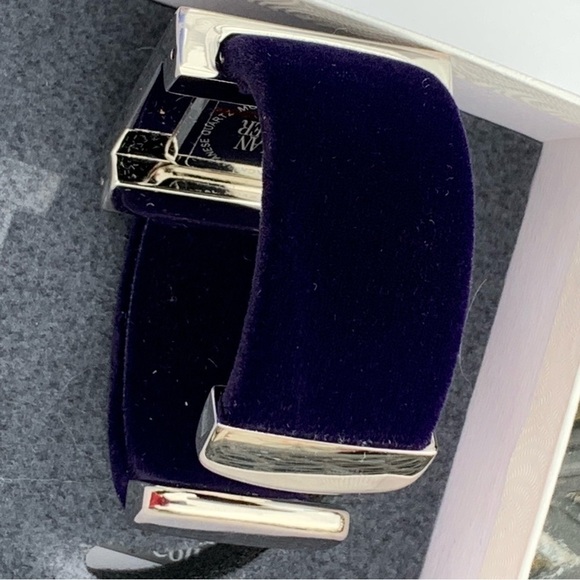 ? Nolan Miller Glamour Collection Ladies Watch Velvet Band Wristwatch